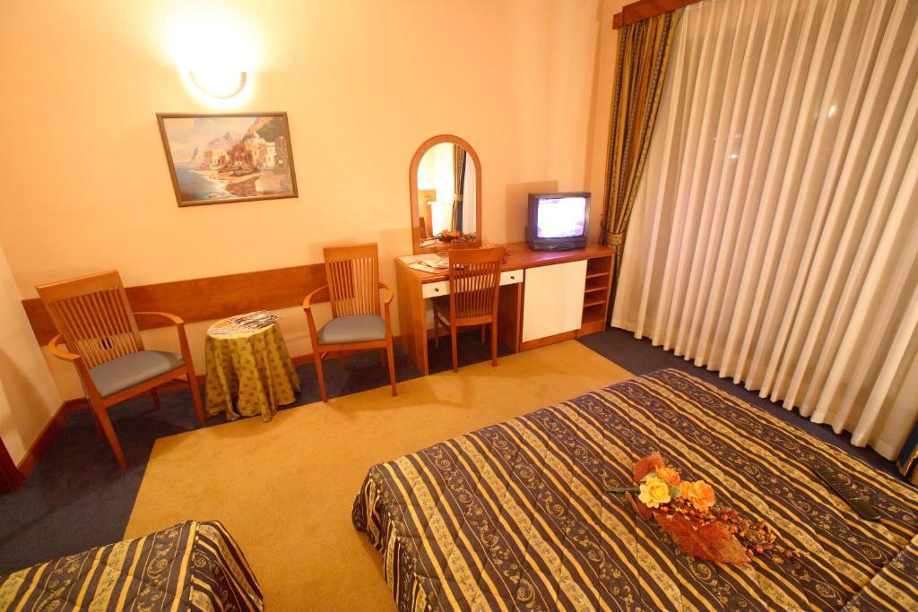 Hotel Dinara Livno Zimmer foto